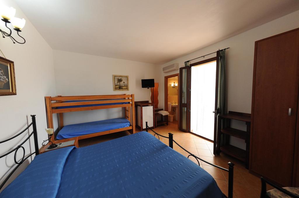 B&B Il Giardino Degli Ulivi Torre Santa Sabina Εξωτερικό φωτογραφία