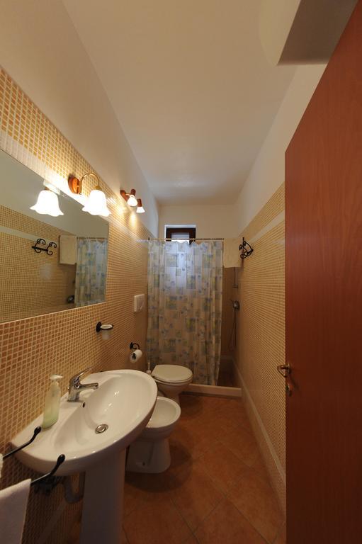 B&B Il Giardino Degli Ulivi Torre Santa Sabina Εξωτερικό φωτογραφία