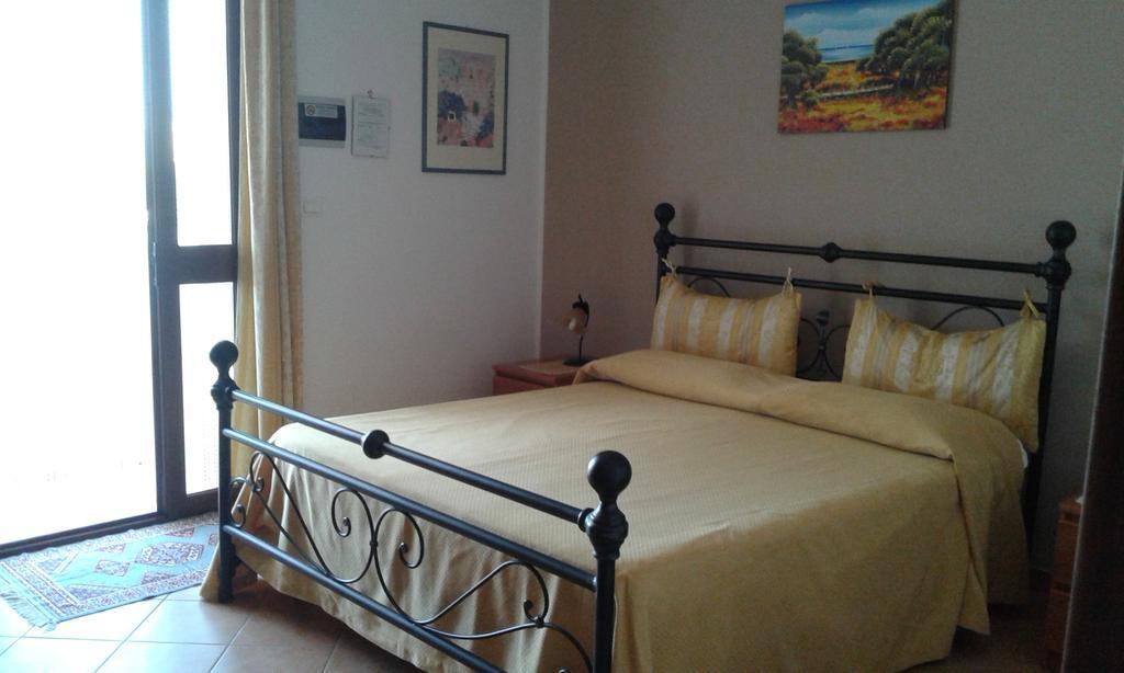 B&B Il Giardino Degli Ulivi Torre Santa Sabina Εξωτερικό φωτογραφία